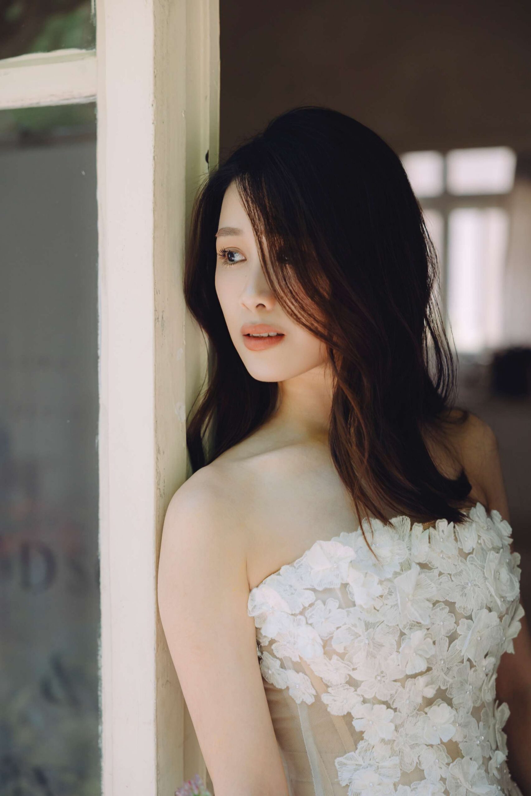 台北婚紗造型師荳荳小姐 Miss Do Do 設計之清透自然感新娘妝髮特寫。